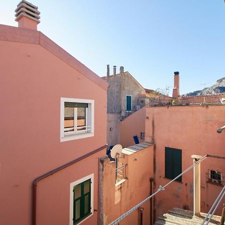 Casa Cici A 50 Mt Dal Mare Apartment Finale Ligure Bagian luar foto